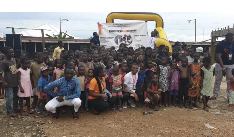 Dream Shapers Foundation Partners with Street Aid Girls to Empower the Homeless in Accra
