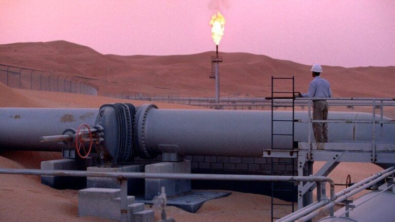 Saudi Aramco ramps up investment to boost production
