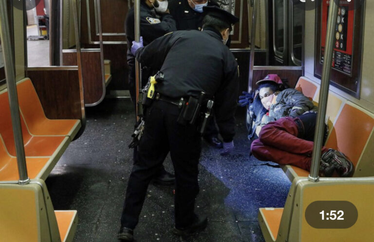 VIDEO NYC: over 20 injured, including 10 shot, in subway attack