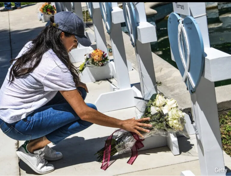 MEGHAN MARKLE VISITS MEMORIAL FOR SLAIN TX STUDENTS