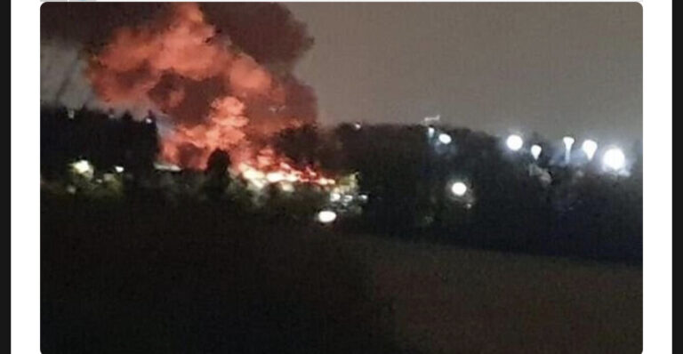 Panic as thick plumes of black smoke blanket London – huge fire near hospital