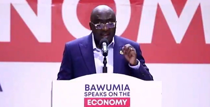 Bawumia gives ¢20,000 to taxi driver who returned missing ¢8,400