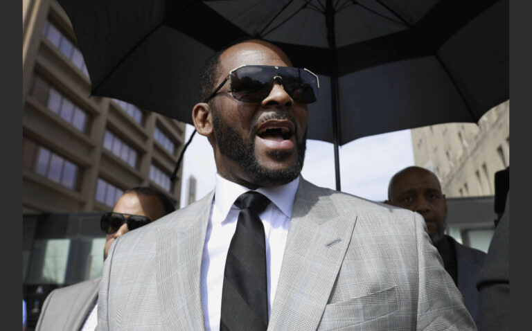 R.Kelly lawyer get the chance to question Government witness today