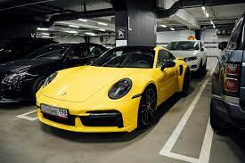 Porsches and Bentleys fill Helsinki airport as Russian tourists head to Europe
