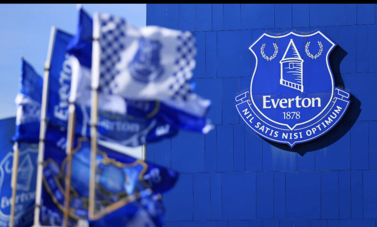 Farhad Moshiri in advance talk to buy Everton
