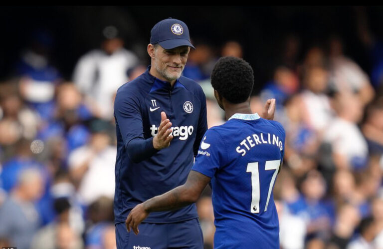 Chelsea beats West Ham 2-0