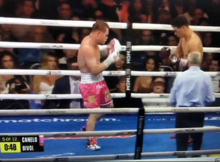 Boxing:Judgement Day 2 for Alvarez as he is humiliated by Dmitry Bivol