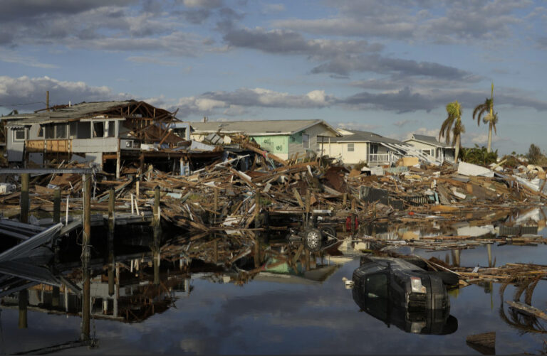 Hurricane Ian death toll stands at 101; evacuees returns to mud