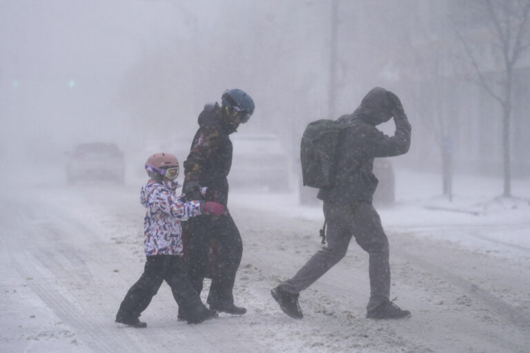 Bomb cyclones lefts many people in USA without lights