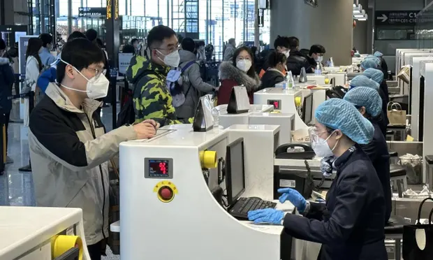 Italy mandates Covid tests for travelers from China