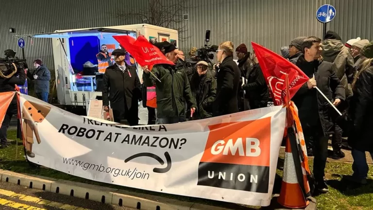 Amazon starting to track and penalize workers who work from home too much