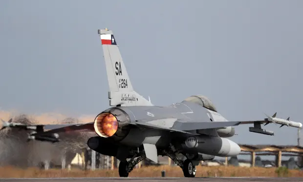 Ukrainian defense minister visits Macron in Paris to request jets