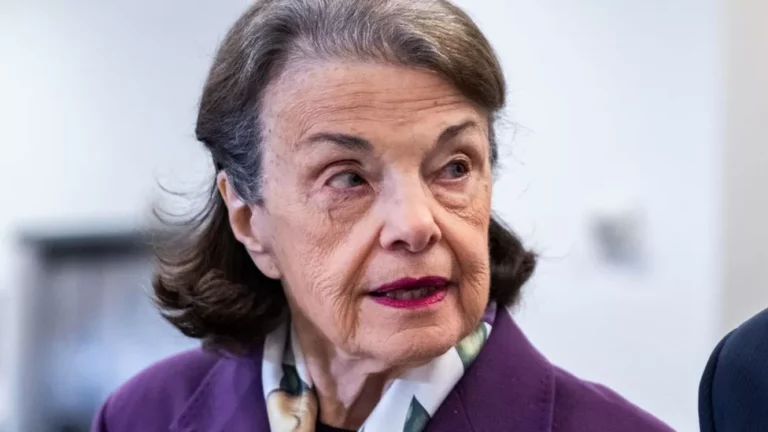 Democrats call on Senator Dianne Feinstein to resign
