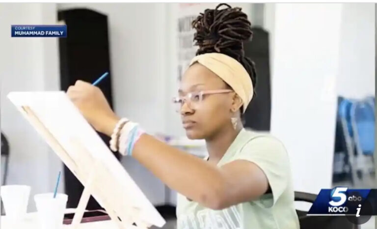 US Black girl graduated from college at 15