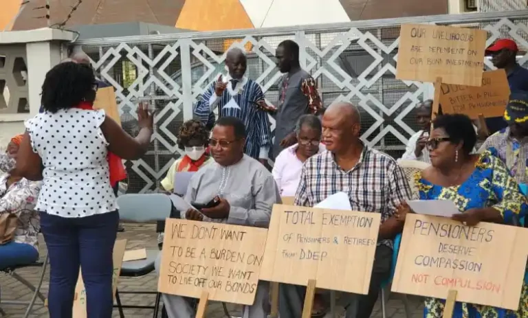Pensioner Bondholders Forum To Resume Picketing At Finance Ministry Today