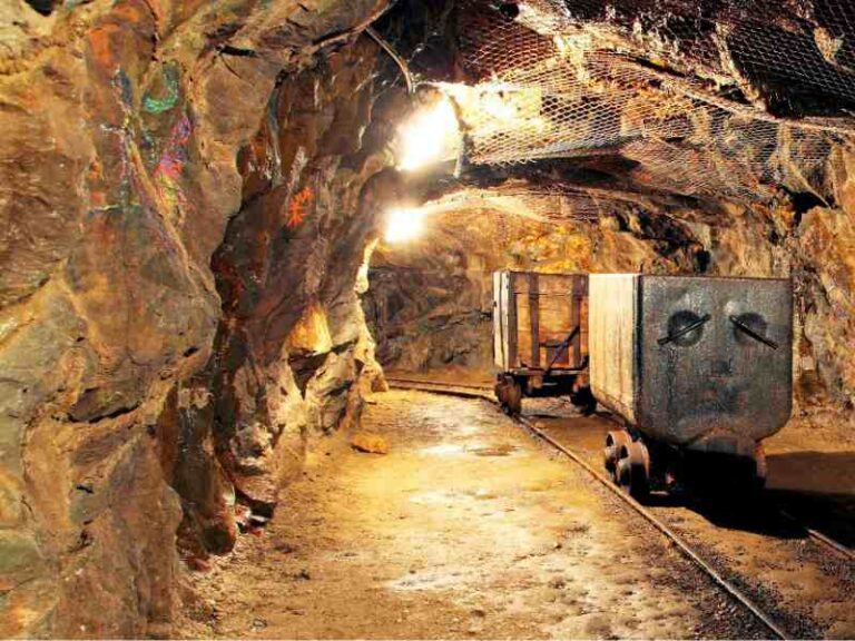 86 Illegal Miners Who Entered Obuasi Mine Underground In Police Custody