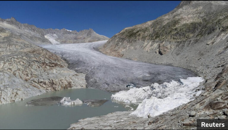 Switzerland referendum: Voters back carbon cut amid glaciers melt