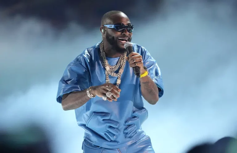 Davido gifts TikToker ₦‎2m for making him laugh