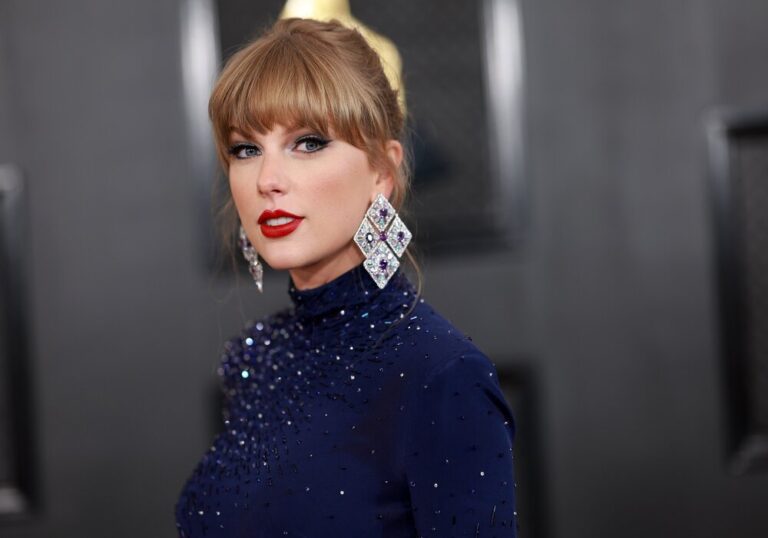 Taylor Swift makes history as female artist with the most No. 1 albums