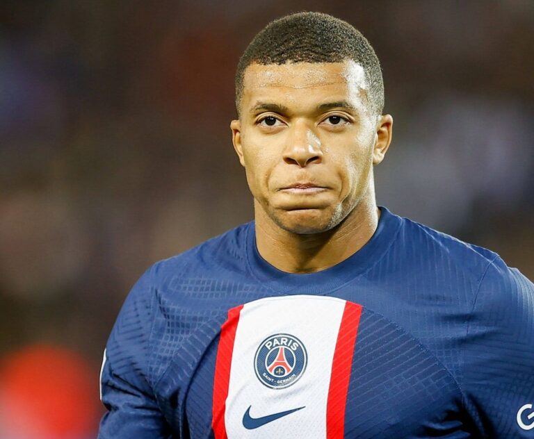 Al Hilal ‘make £259m offer’ for PSG and France forward Kylian Mbappe