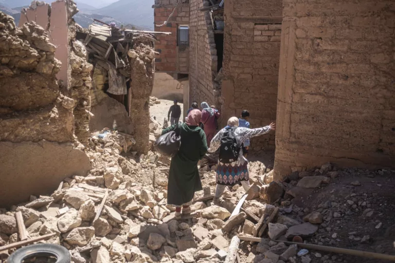 Earthquake: Moroccans sleep in the streets for 3rd night