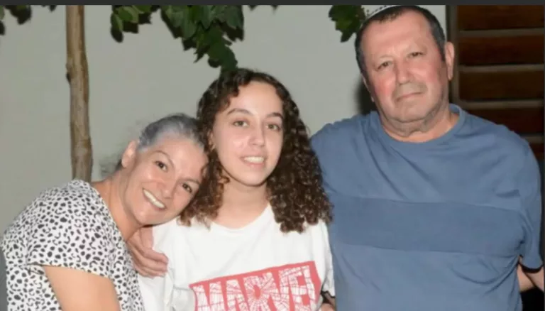 Israel pushed deeper into Gaza and freed captives