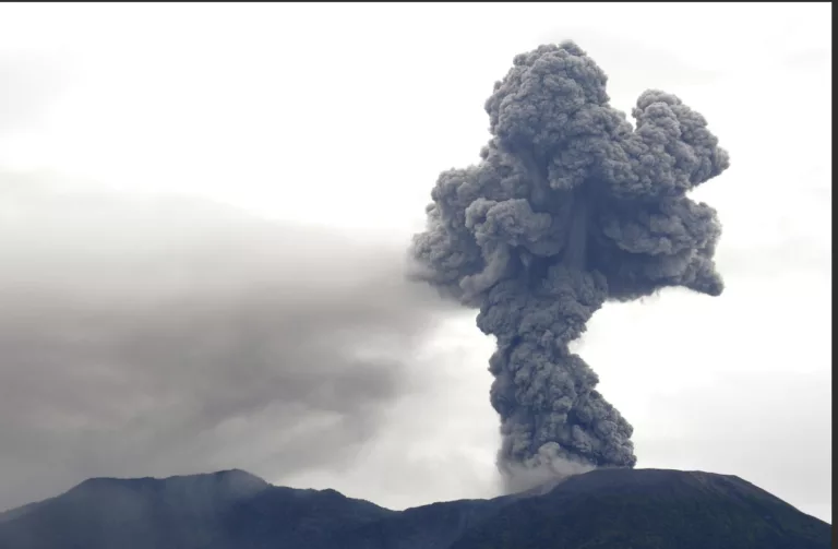 Indonesia Volcano eruption: 11 dead 12 missing