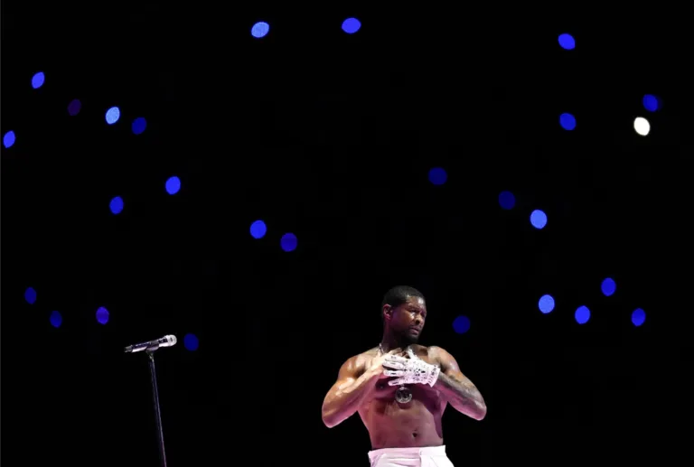 Usher Super Bowl Half time performance was outstanding