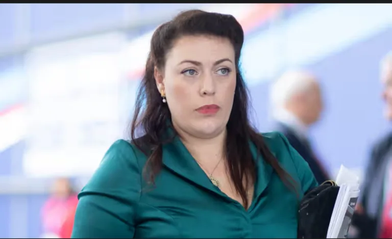 Israel breaking international laws-UK government lawyers