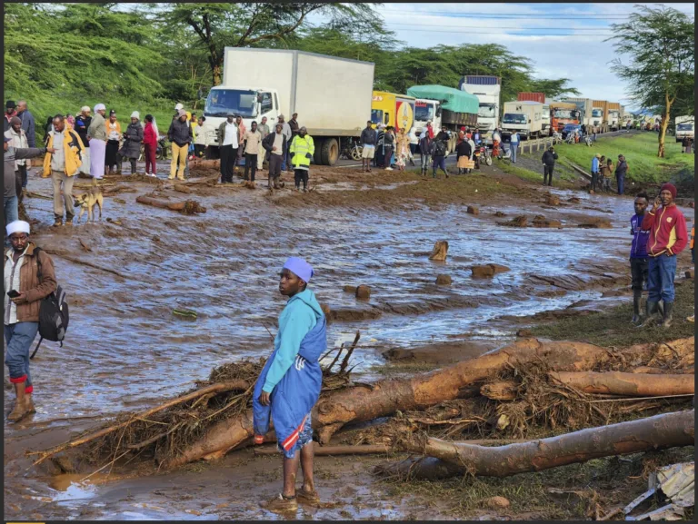 At least 40 people die in western Kenya after dam collapse