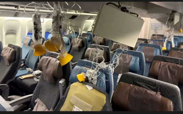 Singapore Airlines offers $10,000 compensation to those injured in turbulence fligh