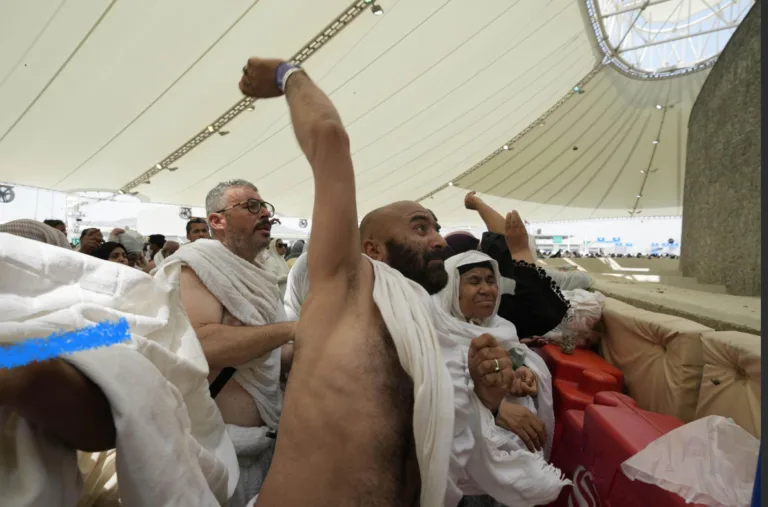 Saudi Arabia: Muslims mark the final rite of Hajj