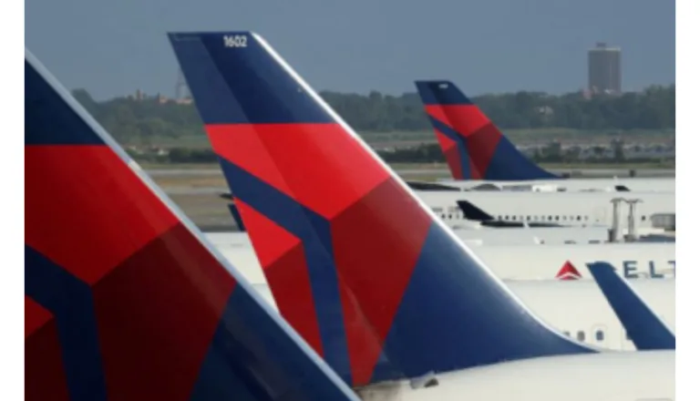 Delta, United and American Airlines flights grounded due to communication issue, FAA says