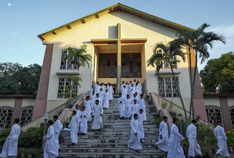 Catholic diocese sues U.S government over changes in Green Card processes