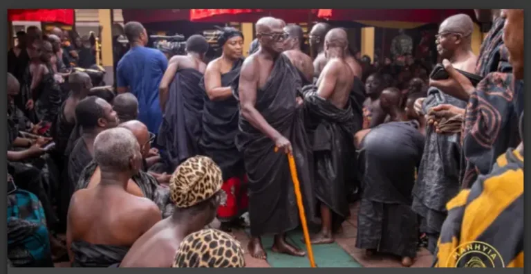 Otumfuo destools Wirempehene for abusing sacred oath
