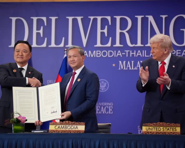 Trump oversees Thailand-Cambodia ceasefire signing