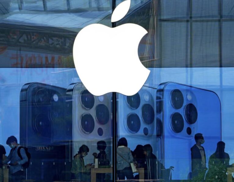 China removes two popular gay dating apps from Apple and Android stores