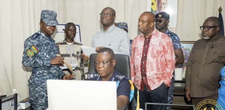 Govt bans land transit of cooking oil; directs consignments through seaports